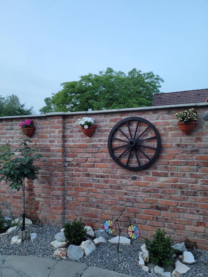 Anda vendégház Harkány Exterior foto